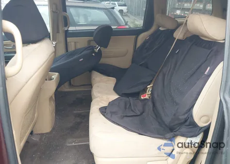 2015 Kia Sedona Lx из США, поврежденный, VIN KNDMB5C10F6057561